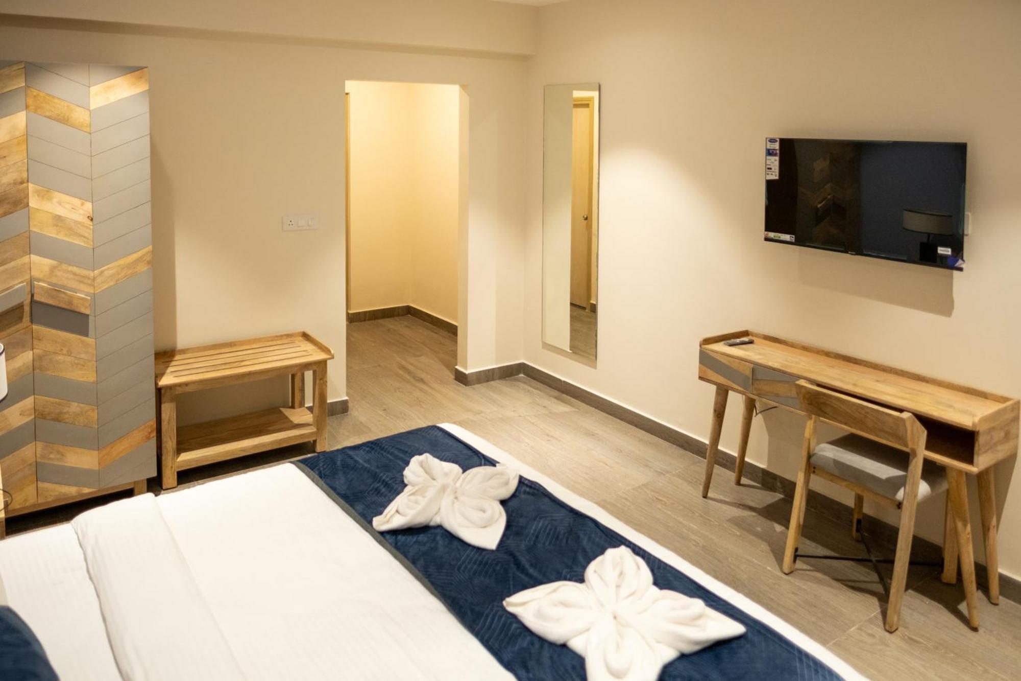Palm Regal Resort Gopālpur エクステリア 写真